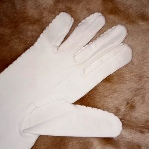 Beautiful Antique/Vintage Snow White gloves (100%Cotton) Classy Sassy!!